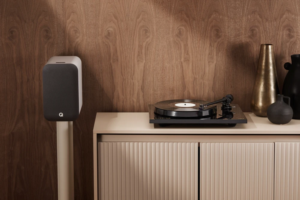 Goldring GR3 Turntable & E3 Cartridge