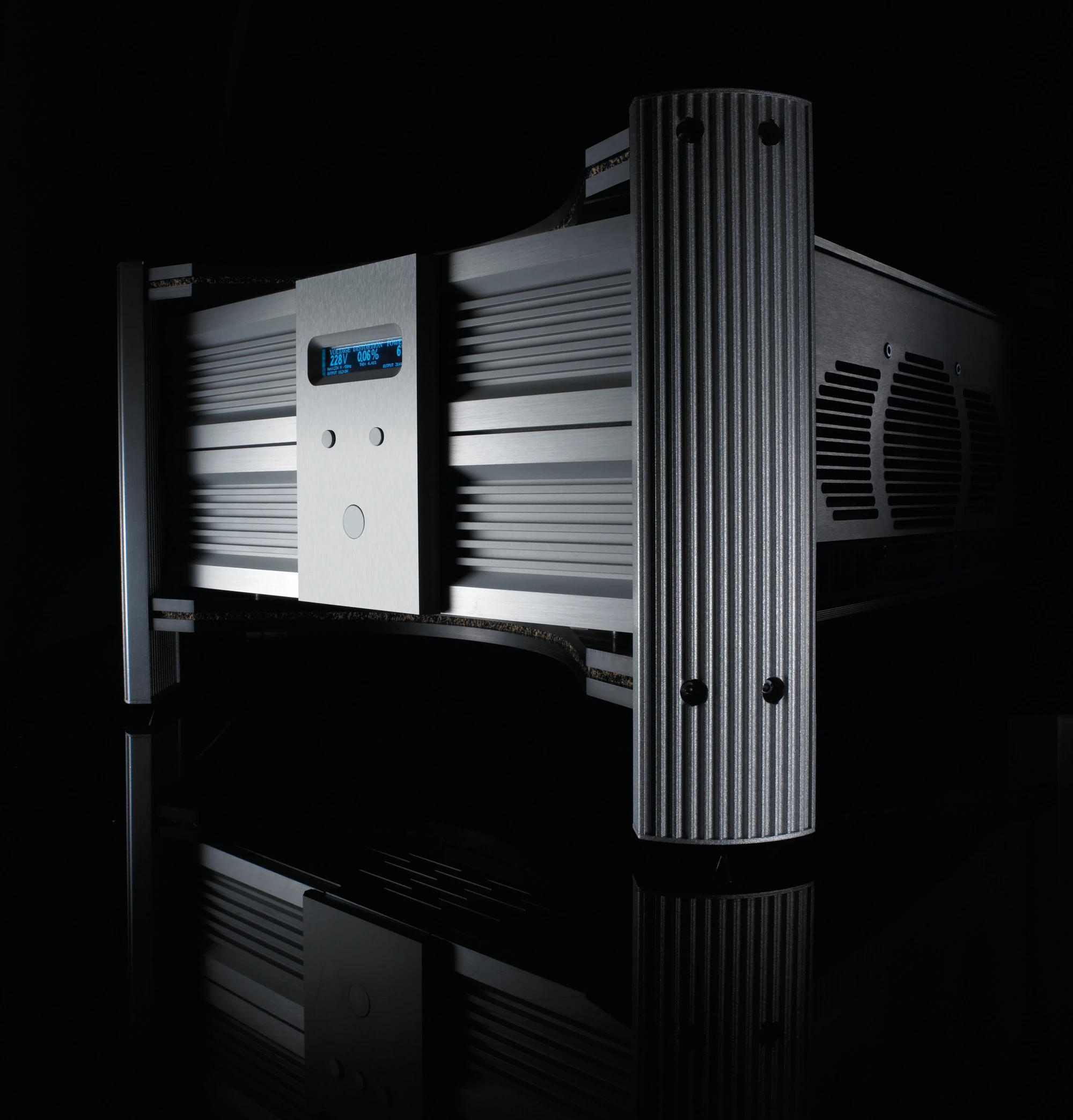 IsoTek EVO3 Genesis Sine Wave Generator
