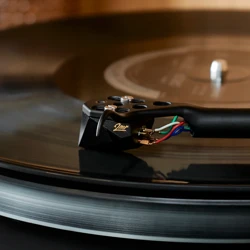Ortofon 2MR Black Cartridge for Rega