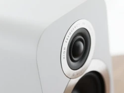 Q Acoustics 3010i Bookshelf speaker Arctic White