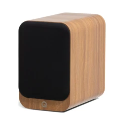 Q Acoustics 3030c Bookshelf speaker Pin Oak