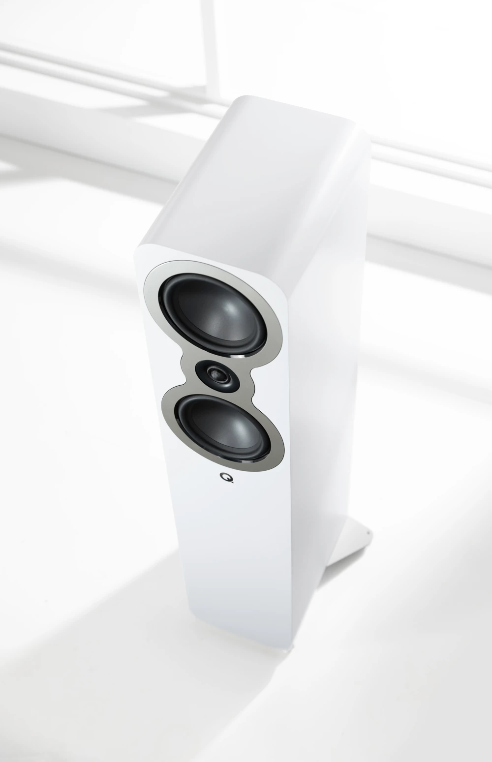 Q Acoustics 3050c Floorstanding speaker Satin White