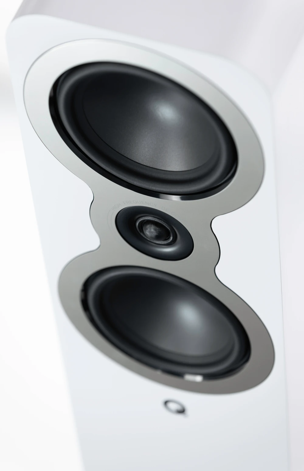Q Acoustics 3050c Floorstanding speaker Satin White