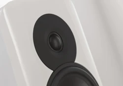 Q Acoustics Concept 300 Bookshelf speaker White & Light Oak