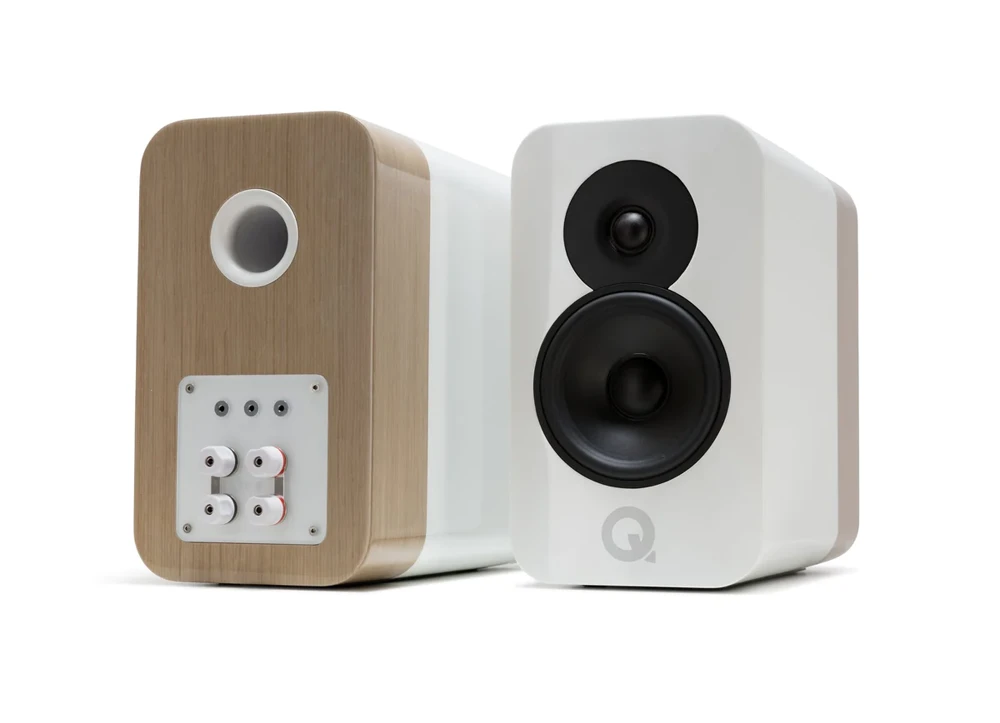 Q Acoustics Concept 300 Bookshelf speaker White & Light Oak