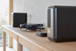 Q Acoustics Q Active 200 Wireless bookshelf speaker Black