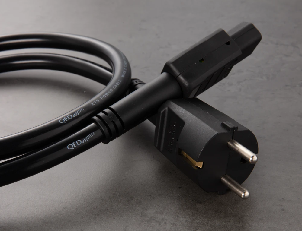 QED XT5 Power Cable