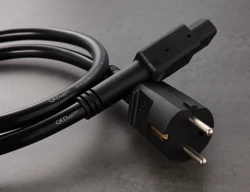 QED XT5 Power Cable
